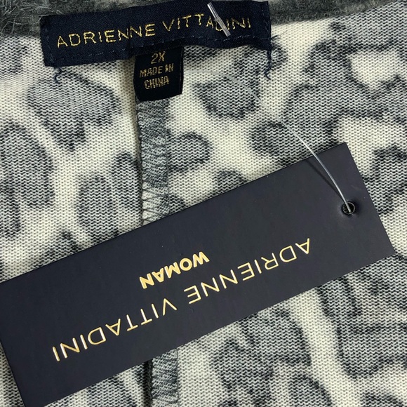 Adrienne Vittadini Woman Animal Print Oversized Top - Picture 9 of 11